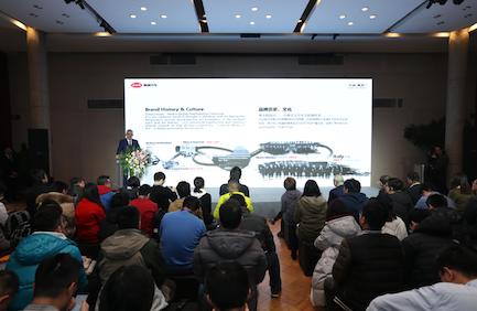 SWM G01 Explaining Italy-style SUV New Height by “Soul of the Knight”
